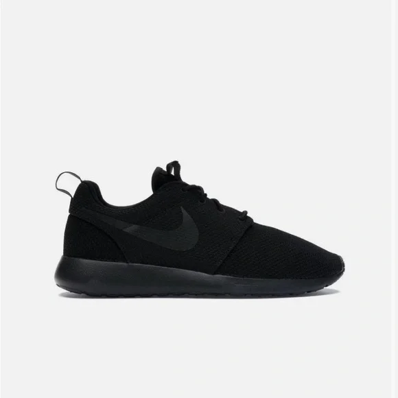 Nike Women’s Triple Black Roshe Run Sneakers Running Shoes Activewear Sport - Picture 2 of 5